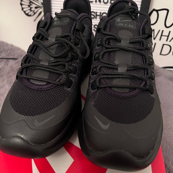 Womens Nike Air Max Axis - Picture 6 of 7